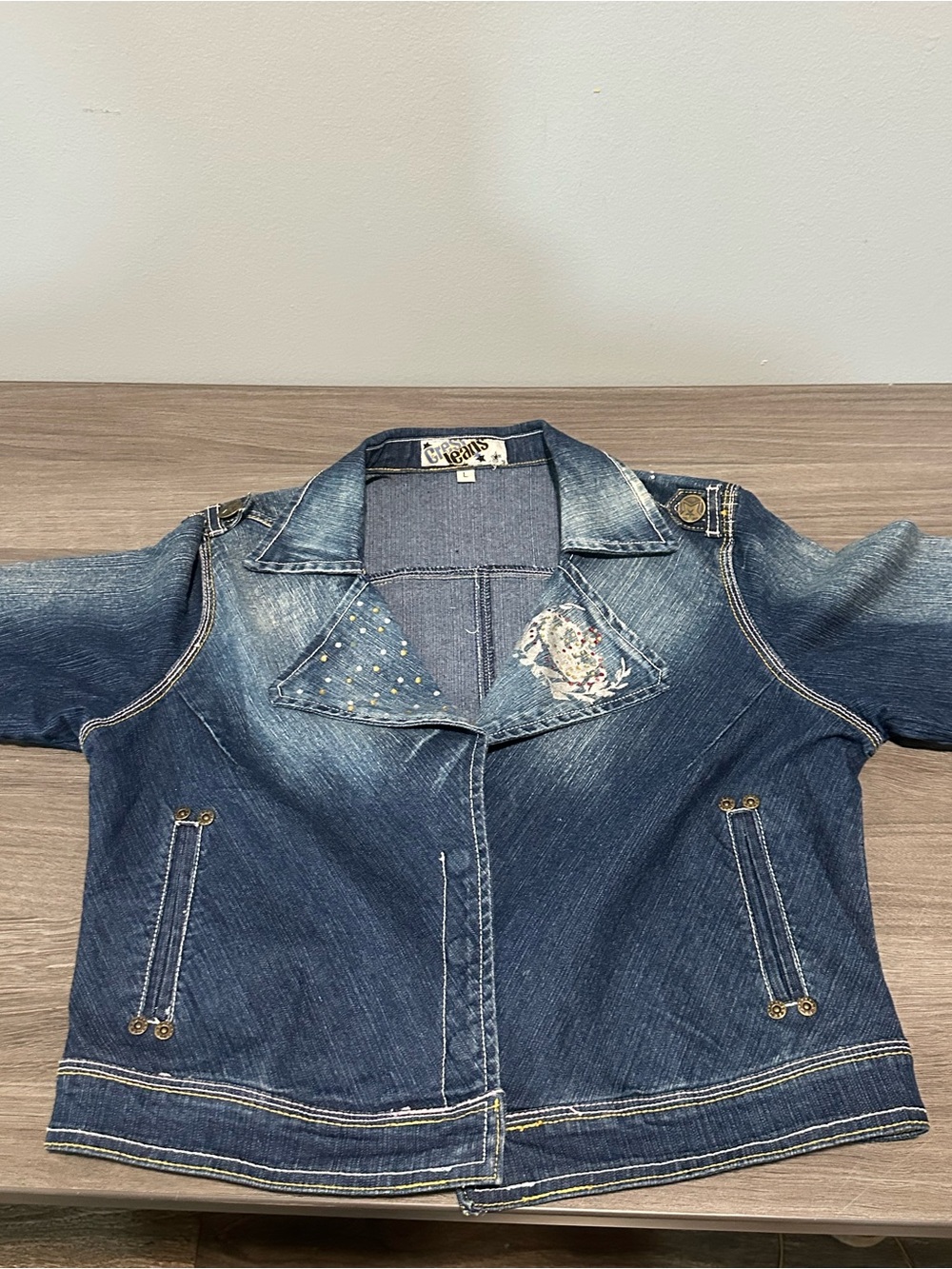 VTG Crest Jeans Y2K Embellished Denim Jacket Size Large